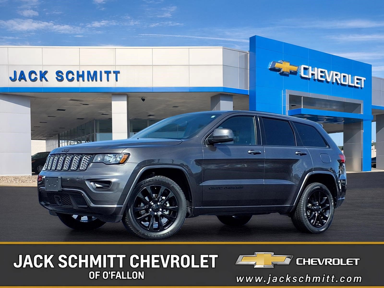 Used 2020 Jeep Grand Cherokee Altitude AWD/4WD image 1