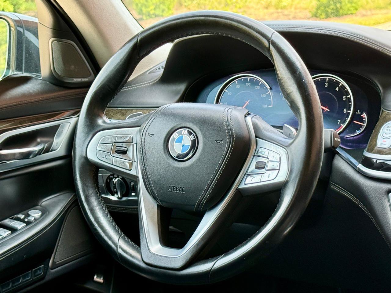 Used 2017 BMW 750i xDrive AWD/4WD image 20