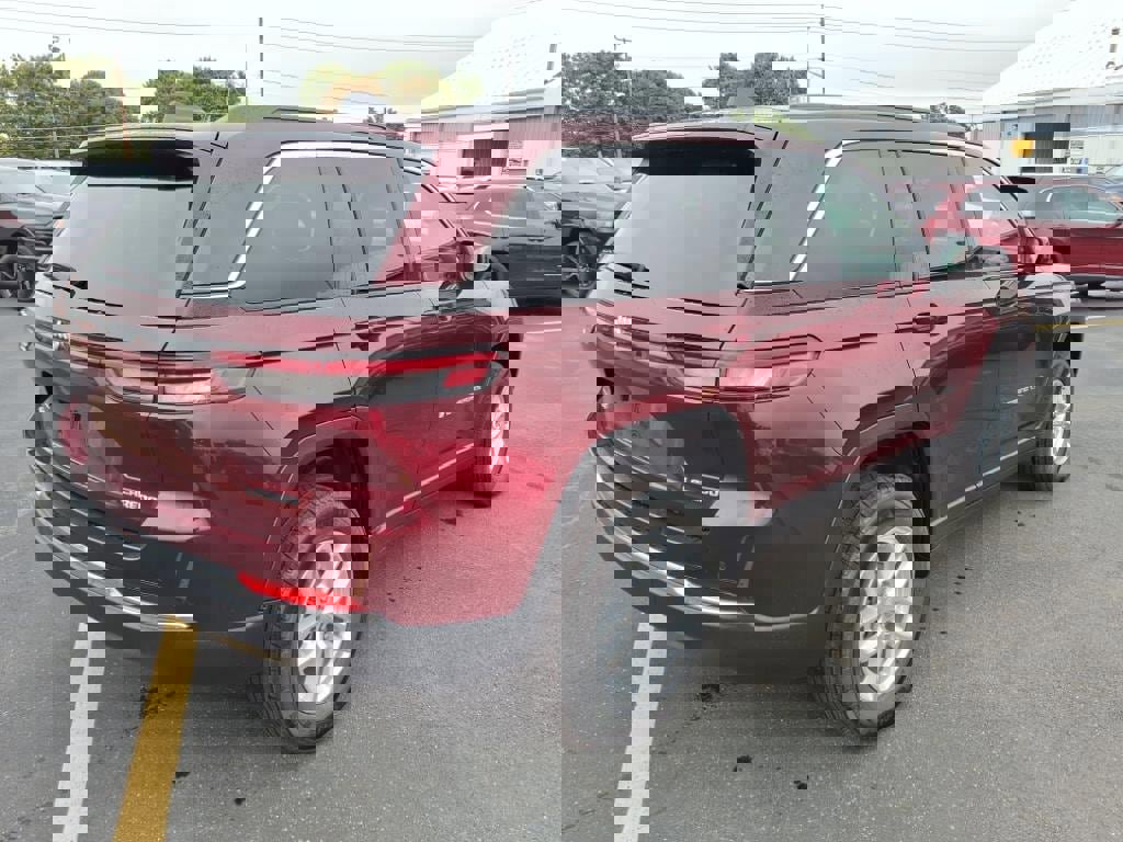 New 2025 Jeep Grand Cherokee Laredo X image 5