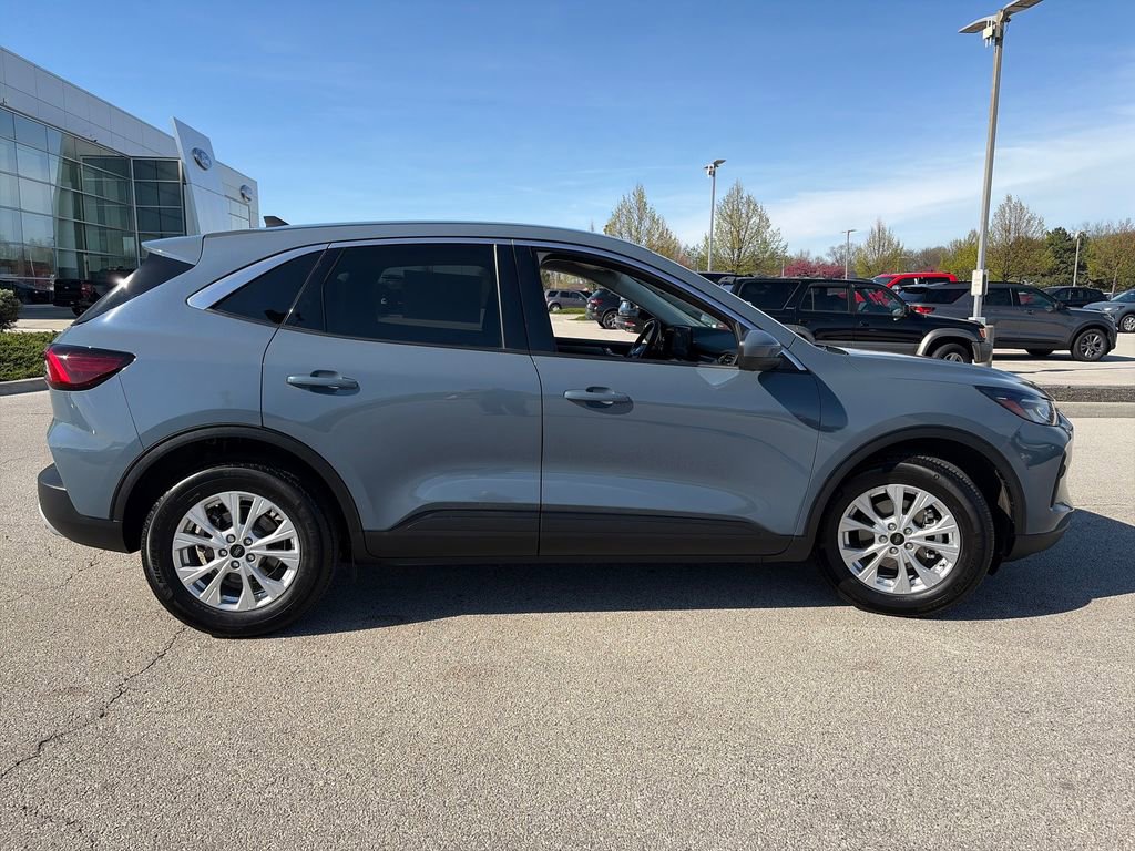 Used 2023 Ford Escape Active w/ Tech Pack #2 image 8