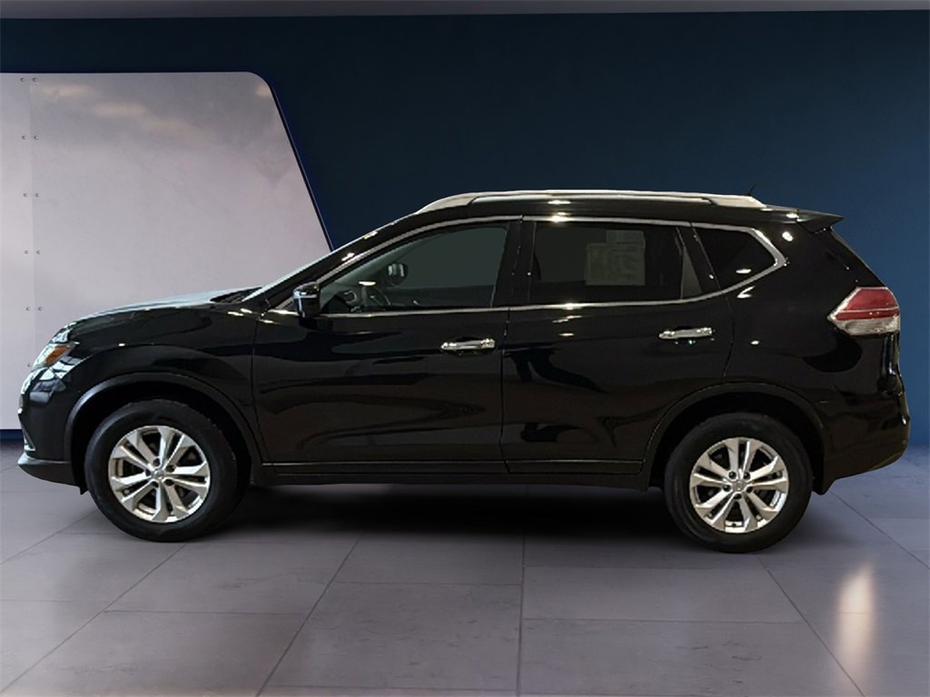 Used 2016 Nissan Rogue SV w/ SV Premium Package image 4