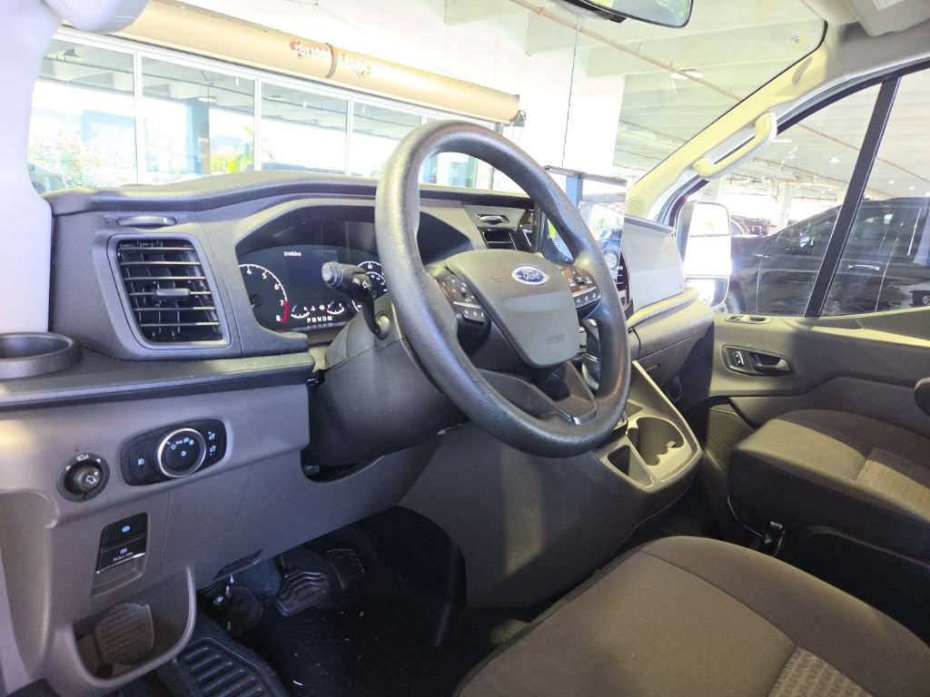 Used 2024 Ford Transit 350 XLT RWD image 11