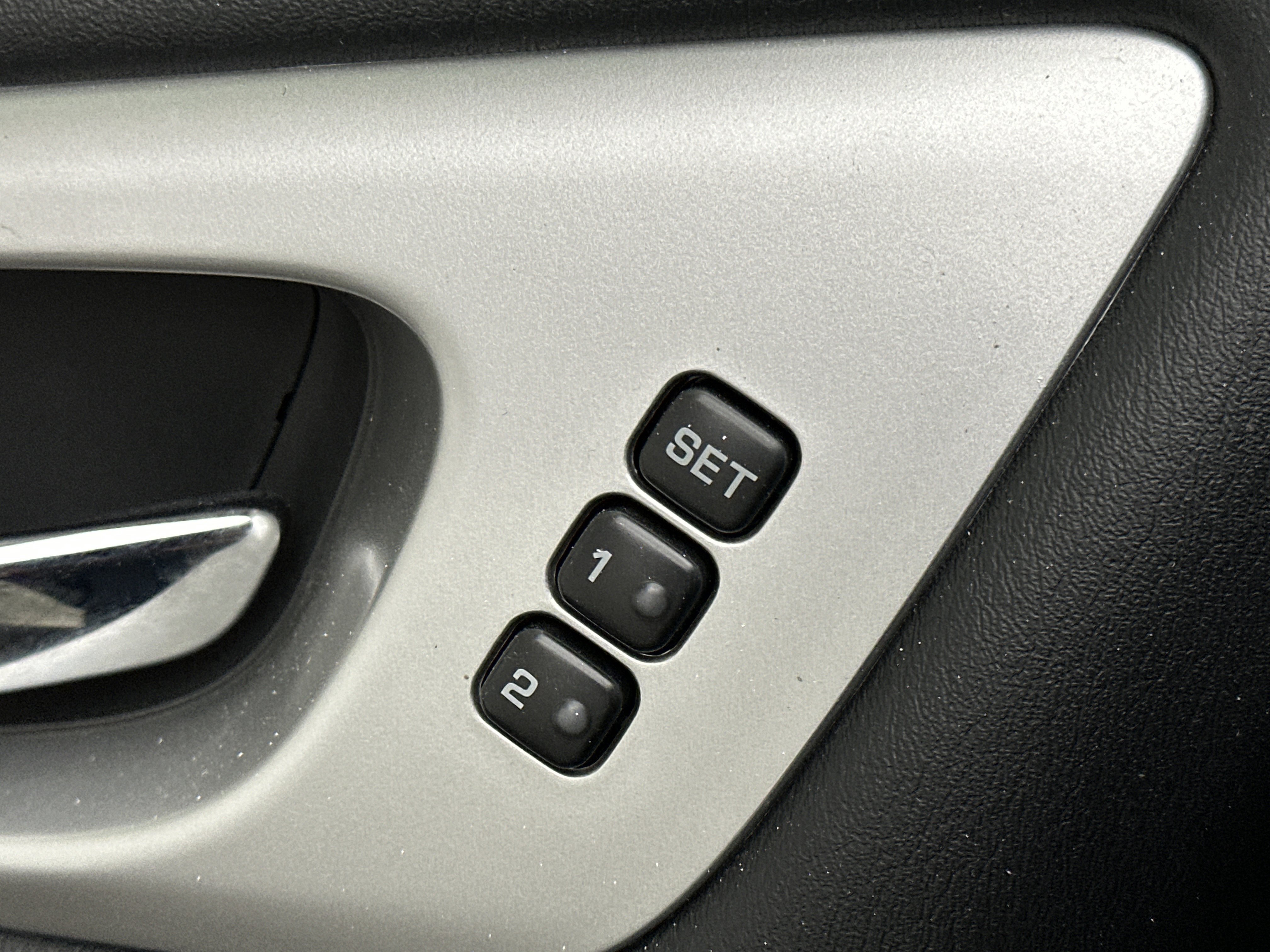 Used 2020 Nissan Pathfinder SL image 41