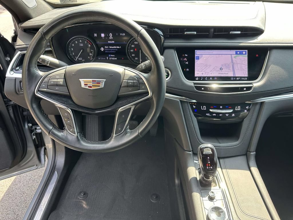 Used 2023 Cadillac XT5 Premium Luxury w/ Technology Package AWD/4WD image 10