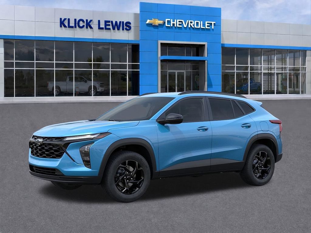 New 2026 Chevrolet Trax LT w/ Midnight Edition FWD image 2