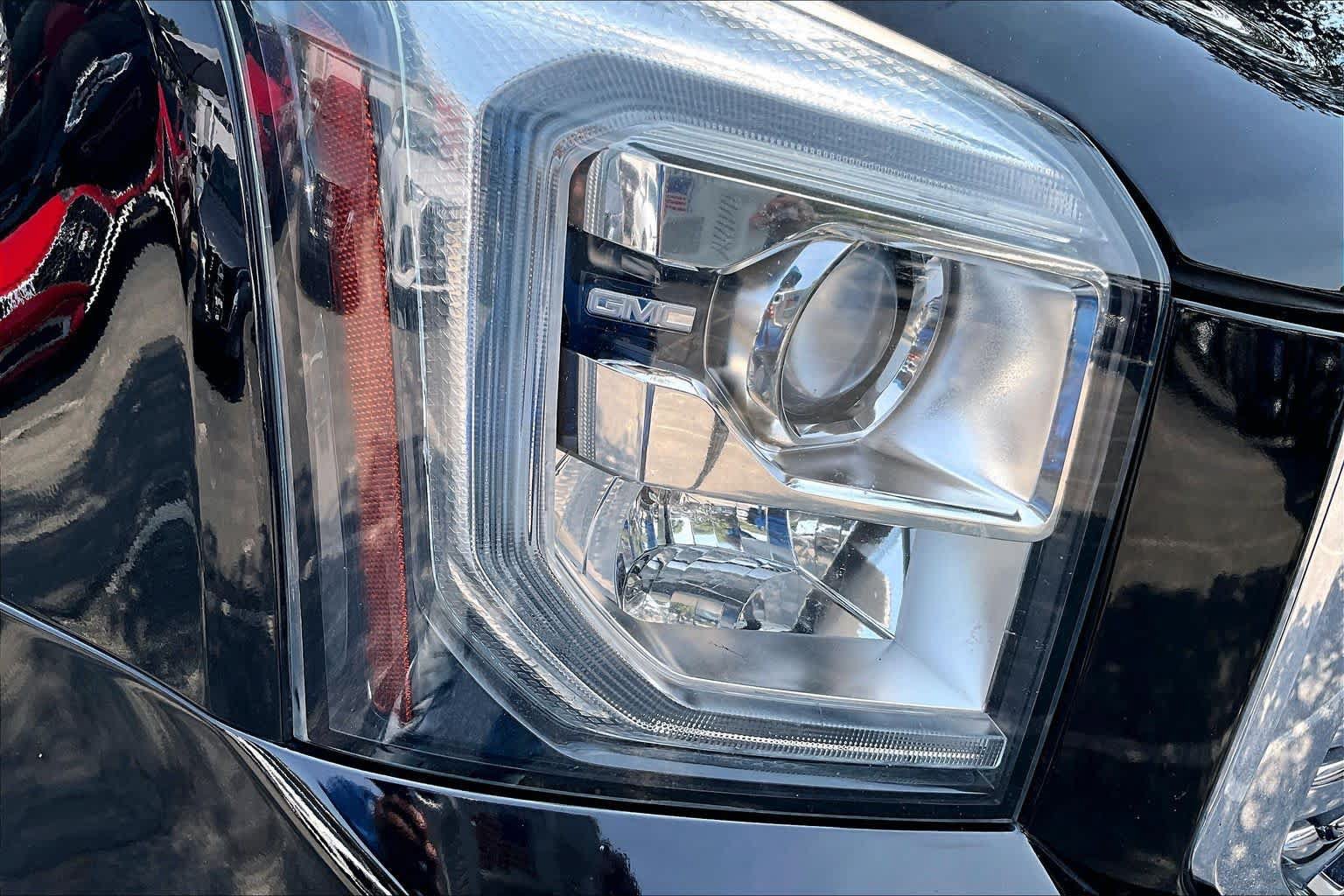 Used 2019 GMC Yukon XL SLT w/ Premium Edition RWD image 28