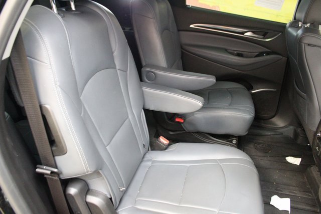 Used 2021 Buick Enclave Essence image 9