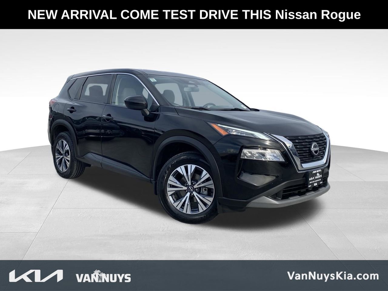 Used 2023 Nissan Rogue SV