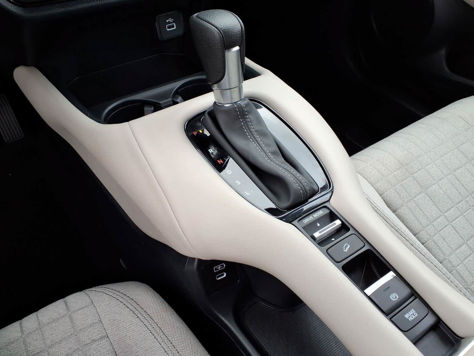 Used 2025 Honda HR-V LX image 22