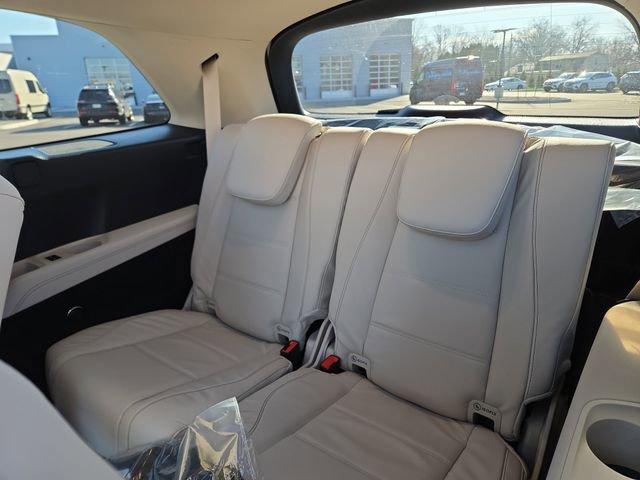 New 2026 Mercedes-Benz GLS 450 4MATIC image 31