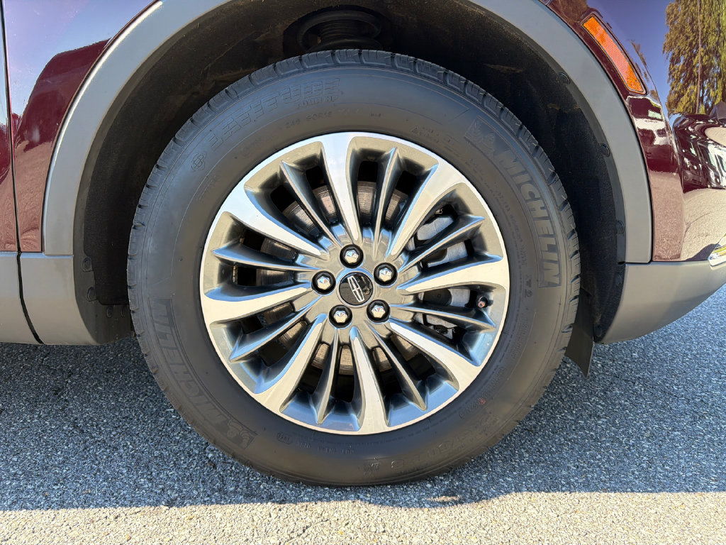 Used 2023 Lincoln Nautilus AWD w/ Premium Package image 12