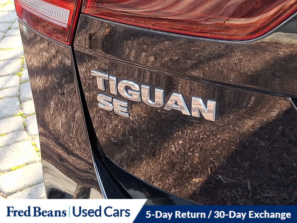 Used 2021 Volkswagen Tiguan SE R-Line image 30