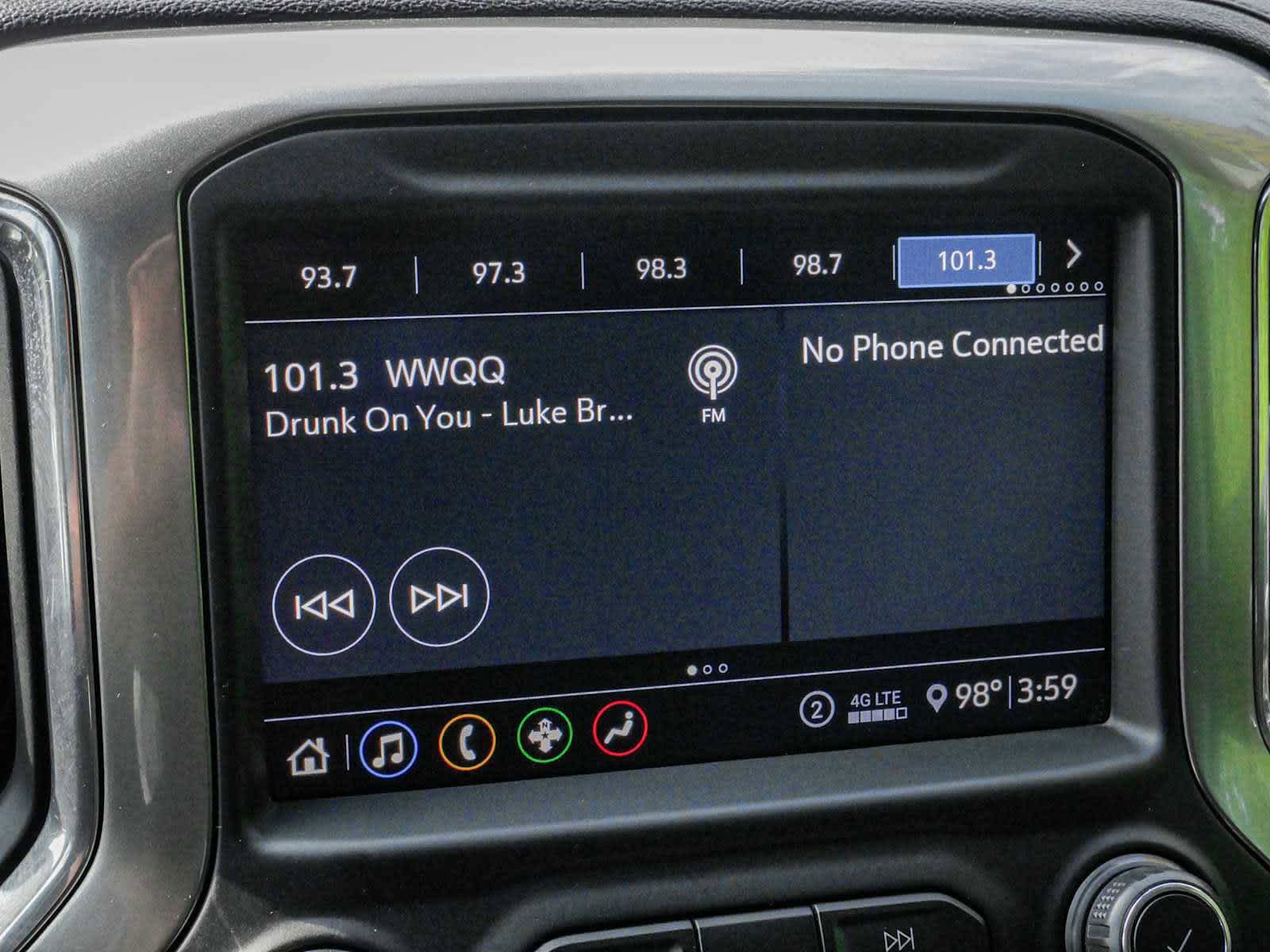 Used 2020 Chevrolet Silverado 1500 LT Trail Boss image 27