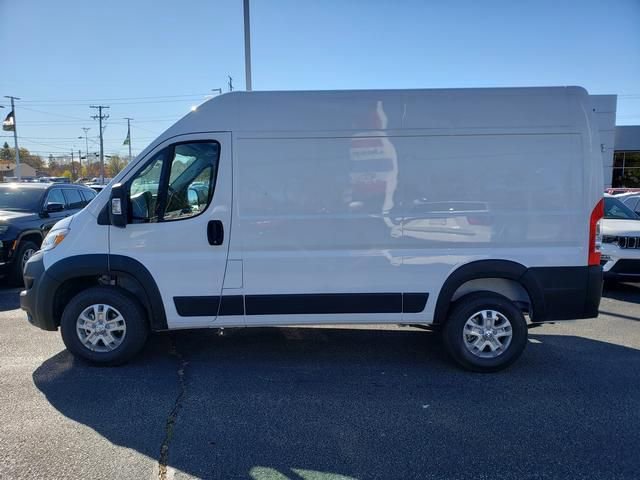 New 2026 RAM ProMaster 2500 w/ Quick Order Package 22G SLT image 2