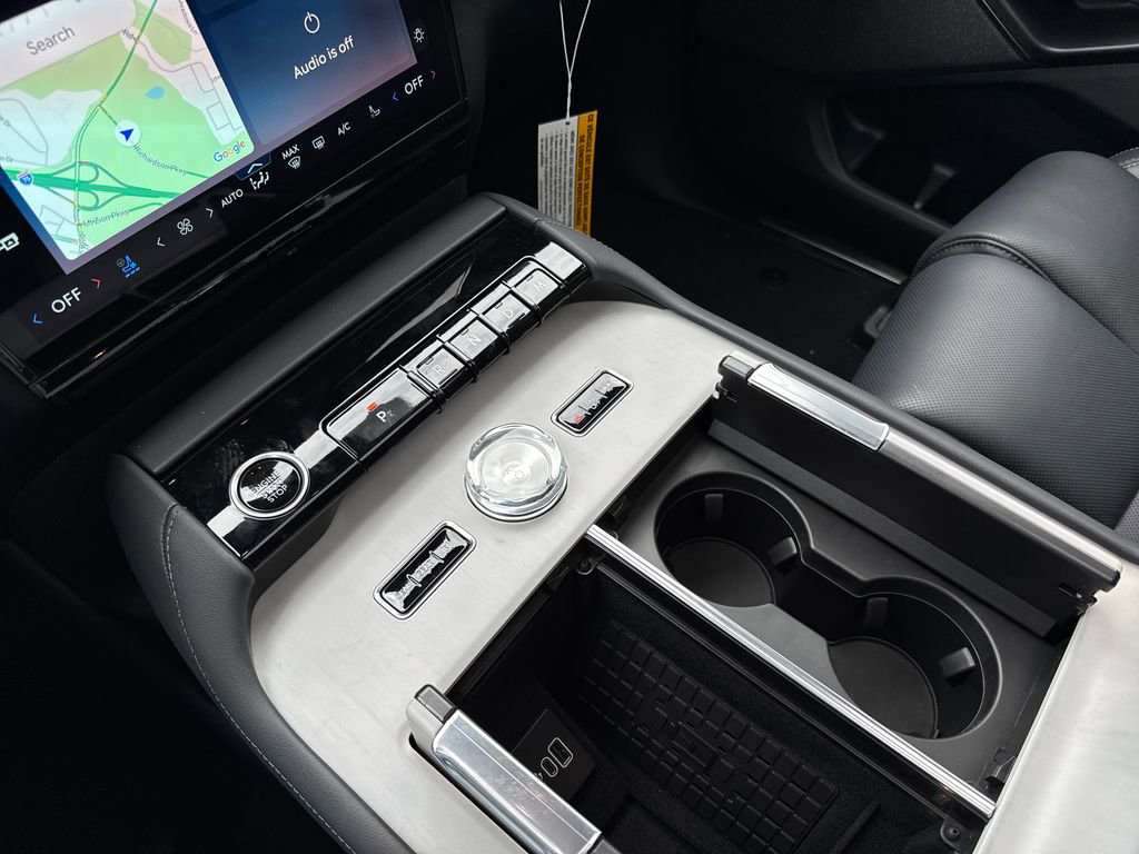 New 2026 Lincoln Navigator Reserve AWD/4WD image 13