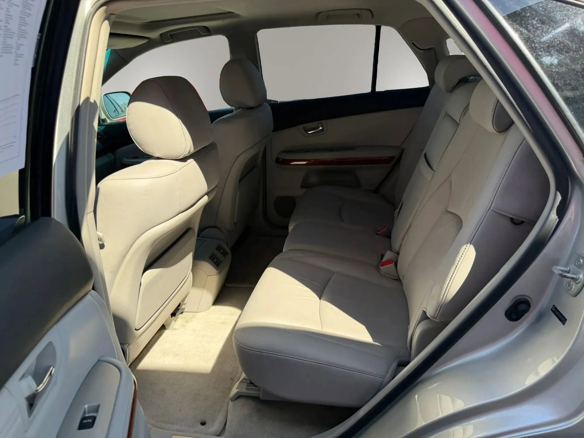 Used 2006 Lexus RX 330 AWD image 12