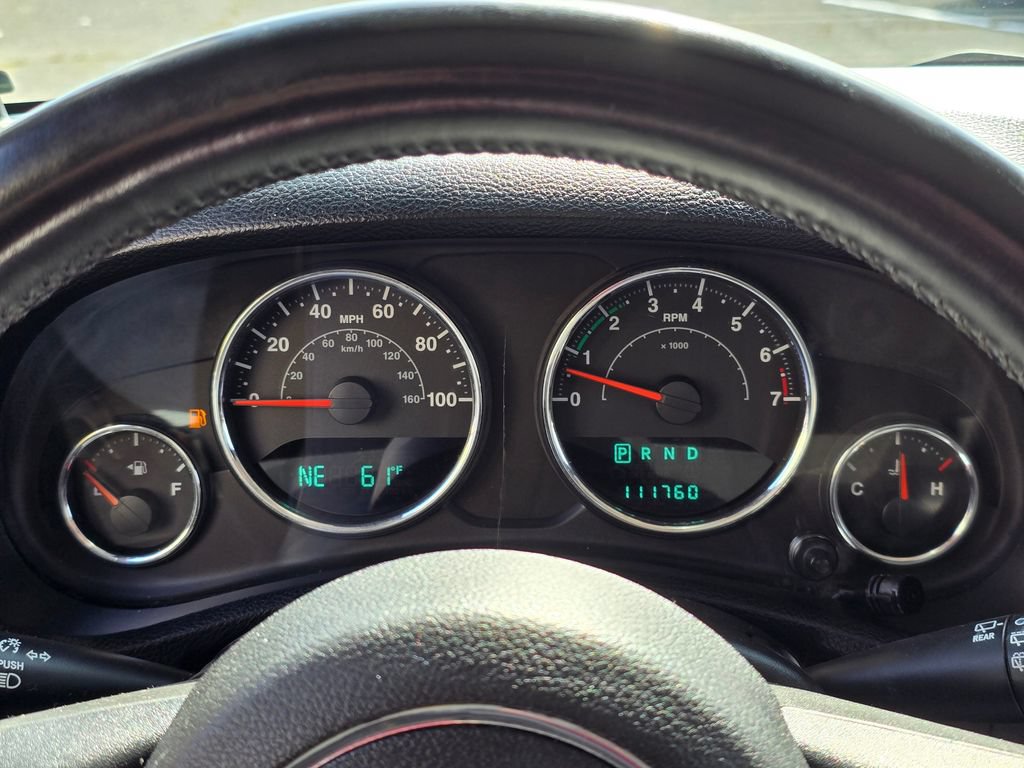 Used 2013 Jeep Wrangler Sport AWD/4WD image 19