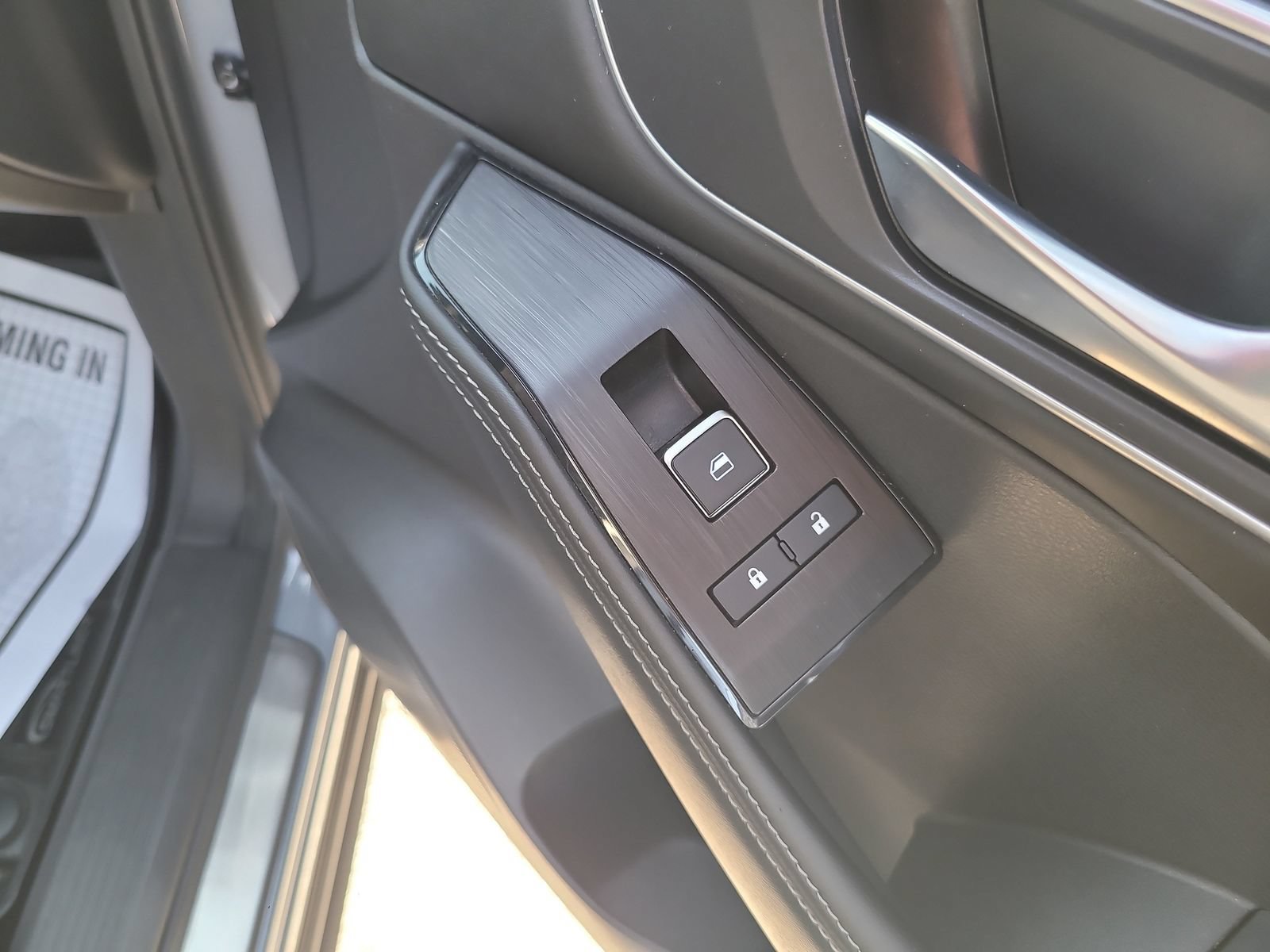 Used 2023 Nissan Rogue Platinum w/ Platinum Premium Package FWD image 31