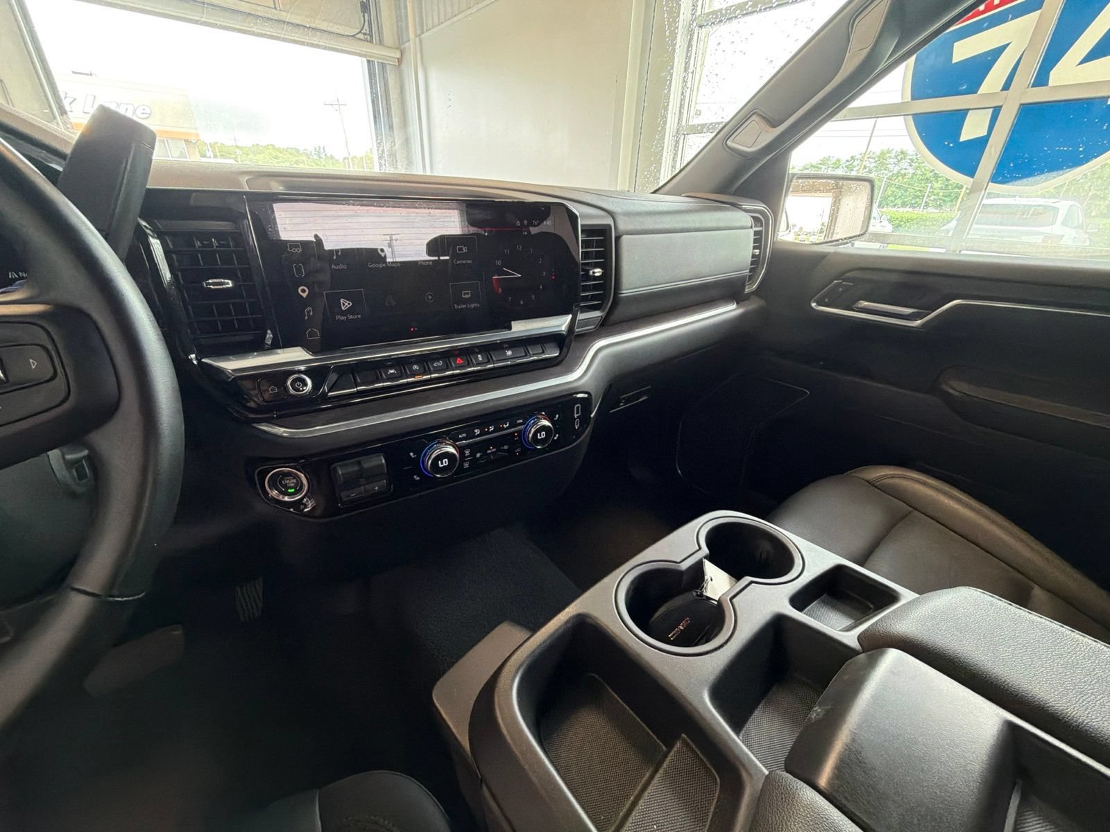 Used 2026 GMC Sierra 1500 SLT AWD/4WD image 21