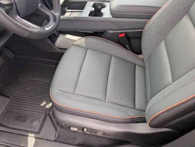 New 2026 GMC Acadia AT4 w/ Luxury Package AWD/4WD image 22