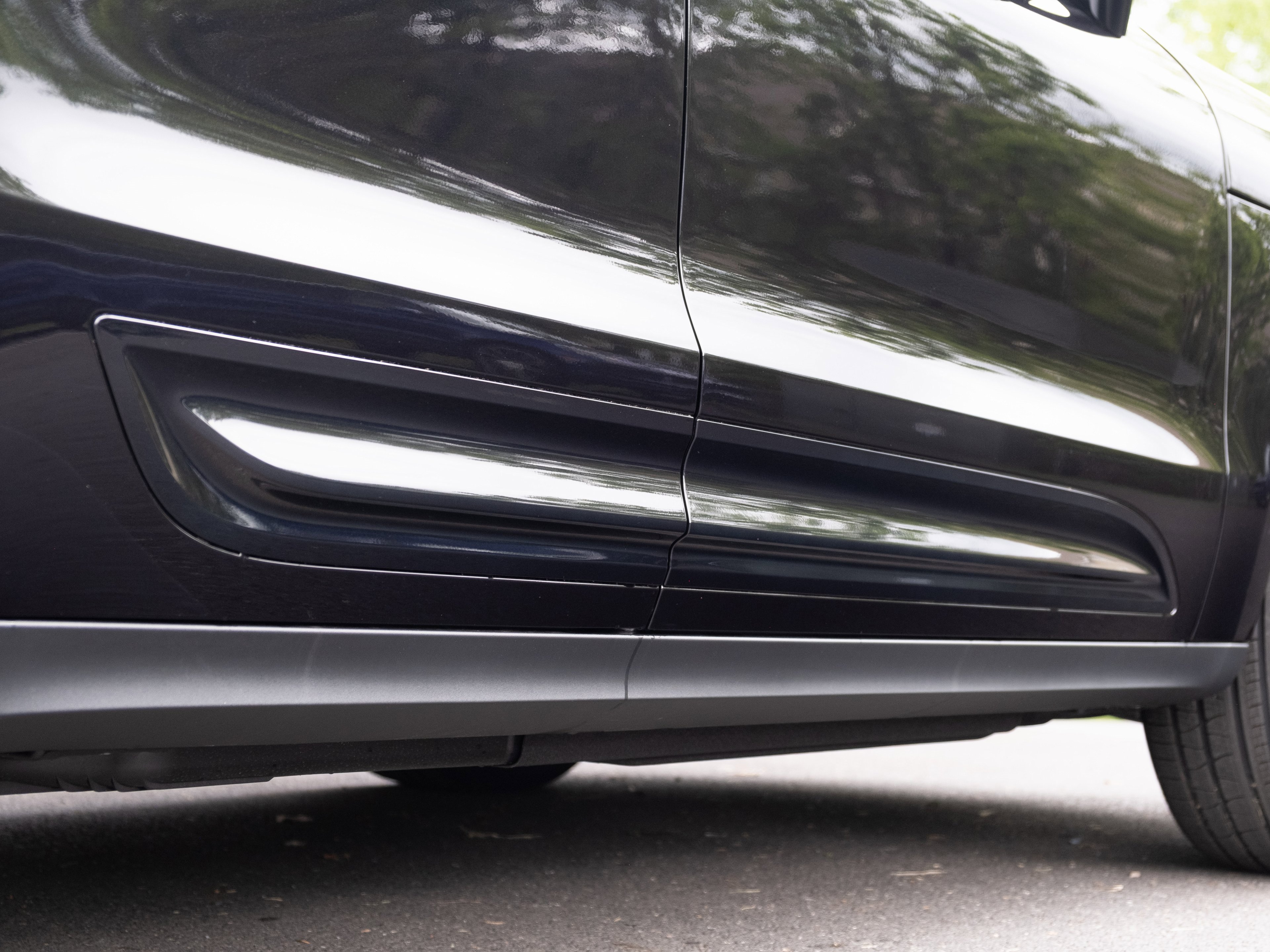 Certified 2025 Porsche Macan image 36