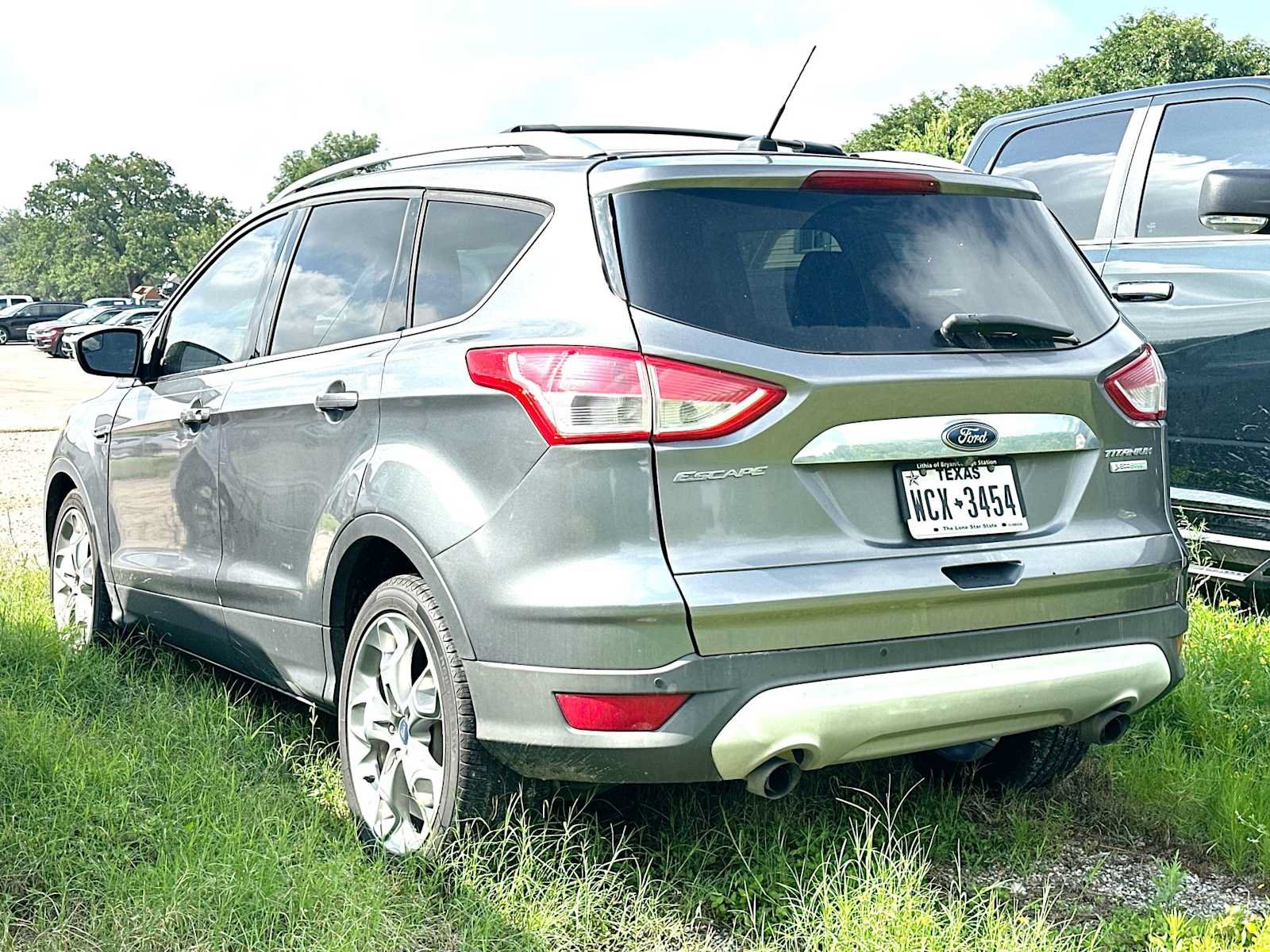 Used 2014 Ford Escape Titanium FWD image 13