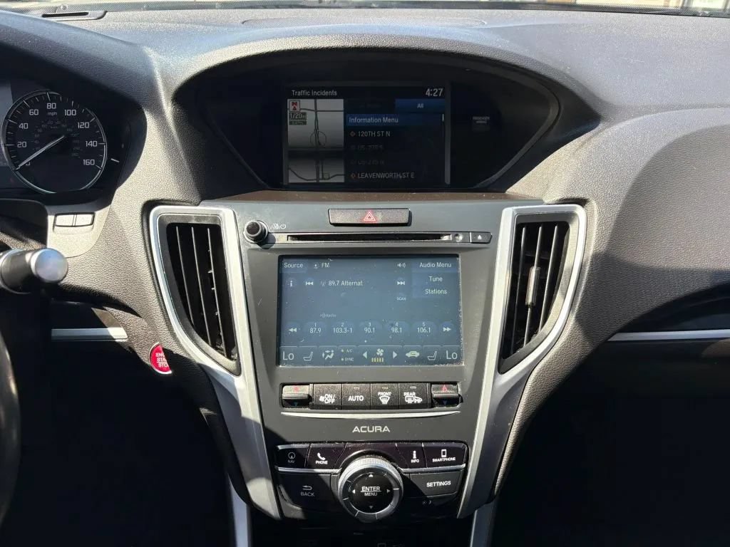 Used 2018 Acura TLX w/ Technology Package FWD image 12