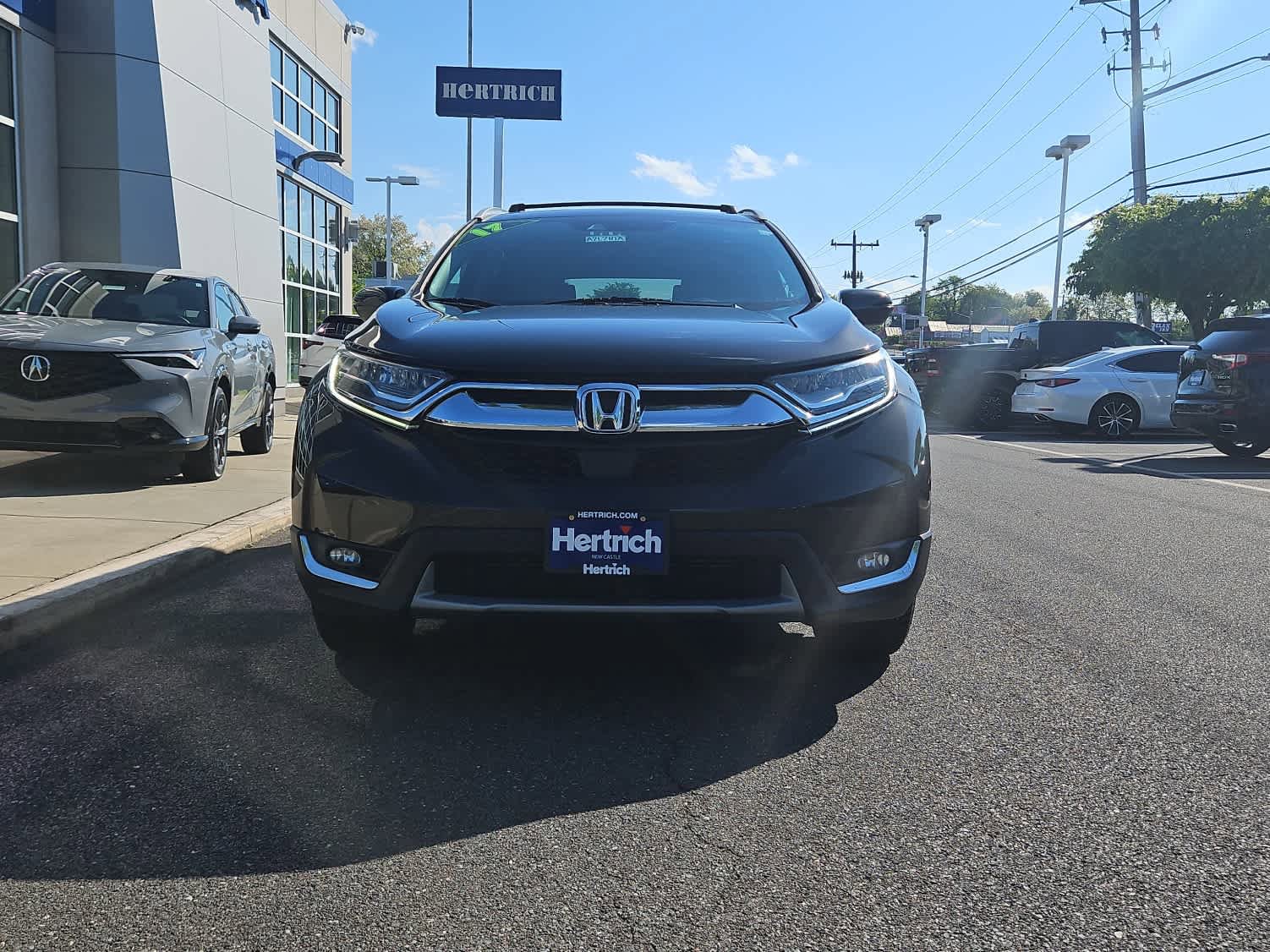 Used 2017 Honda CR-V Touring image 2