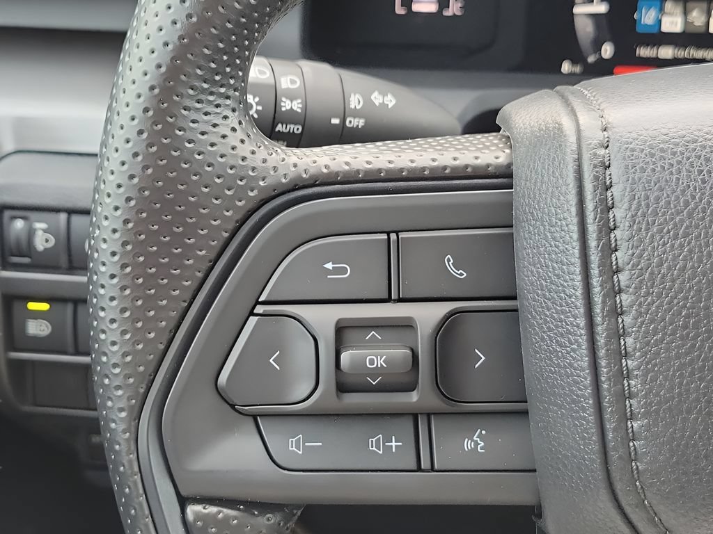 New 2025 Toyota Tacoma SR5 AWD/4WD image 33