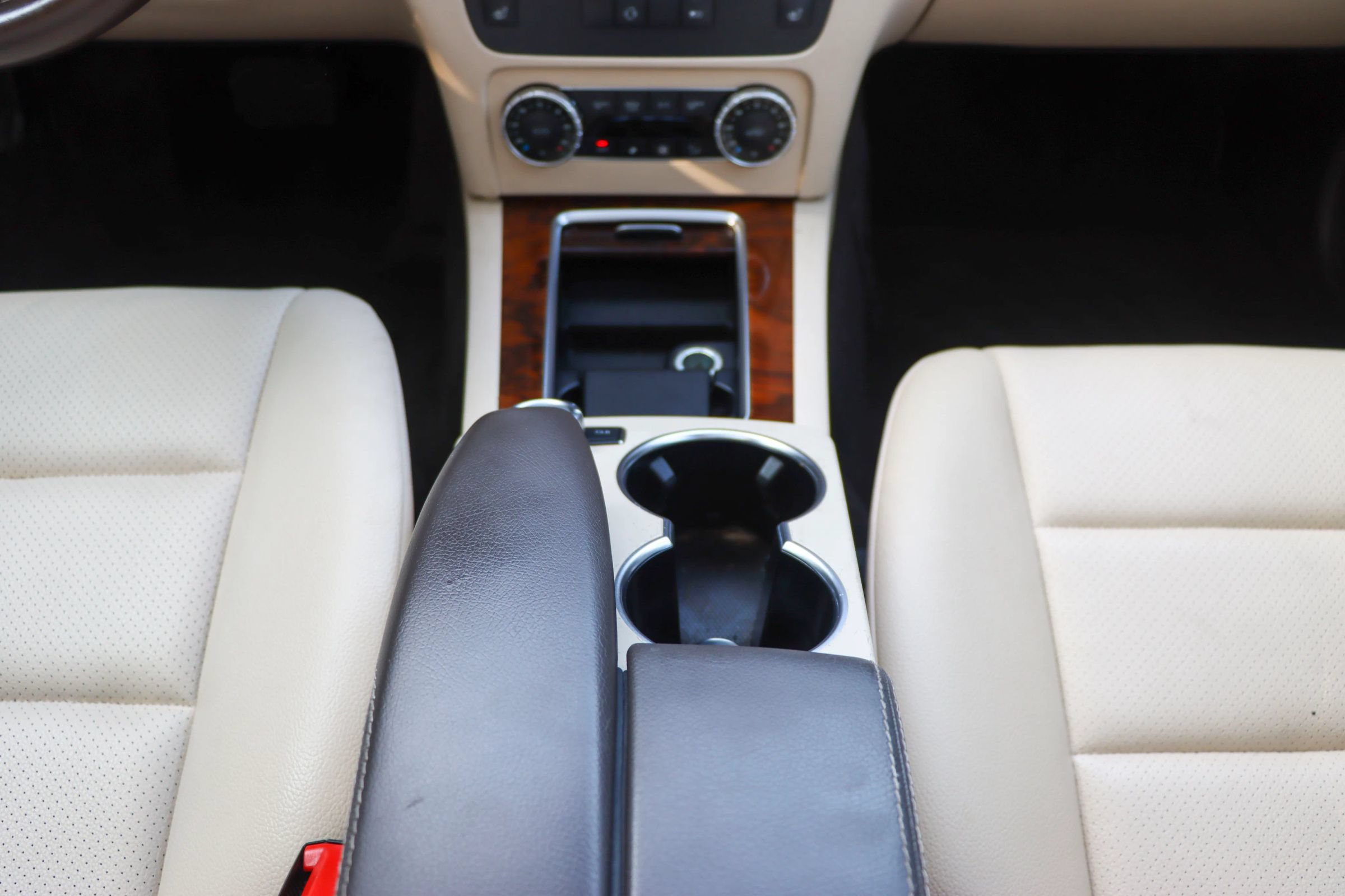 Used 2013 Mercedes-Benz GLK 350 2WD w/ Premium 1 Pkg image 27