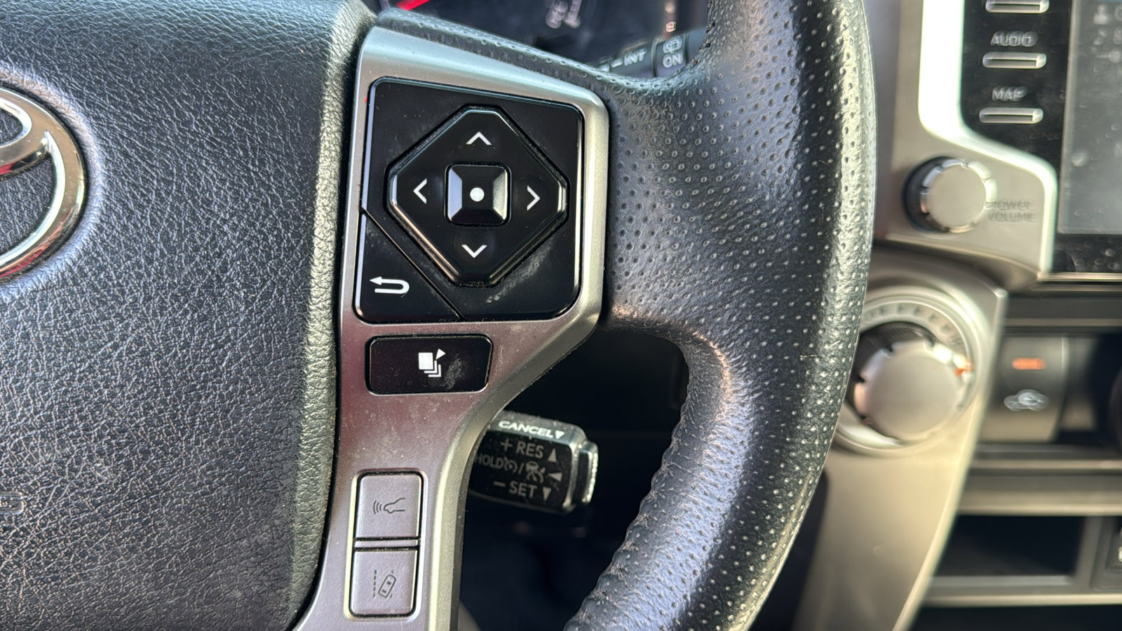 Used 2022 Toyota 4Runner SR5 image 22