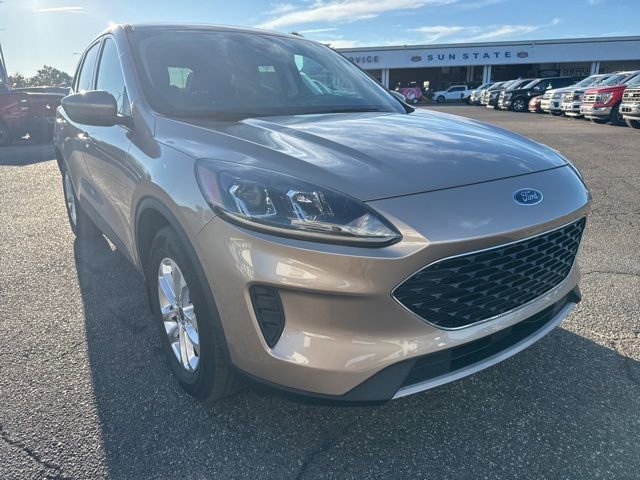 Certified 2020 Ford Escape SE image 4