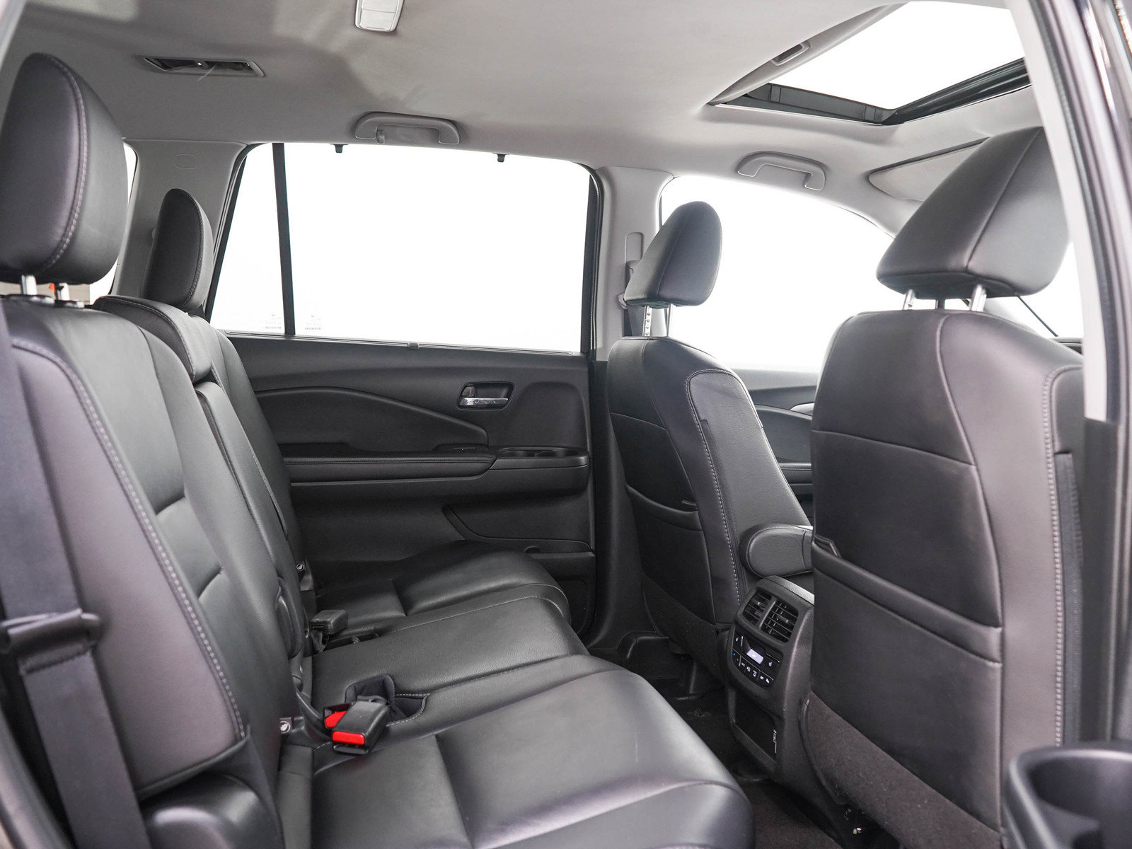 Used 2021 Honda Pilot Black Edition image 14