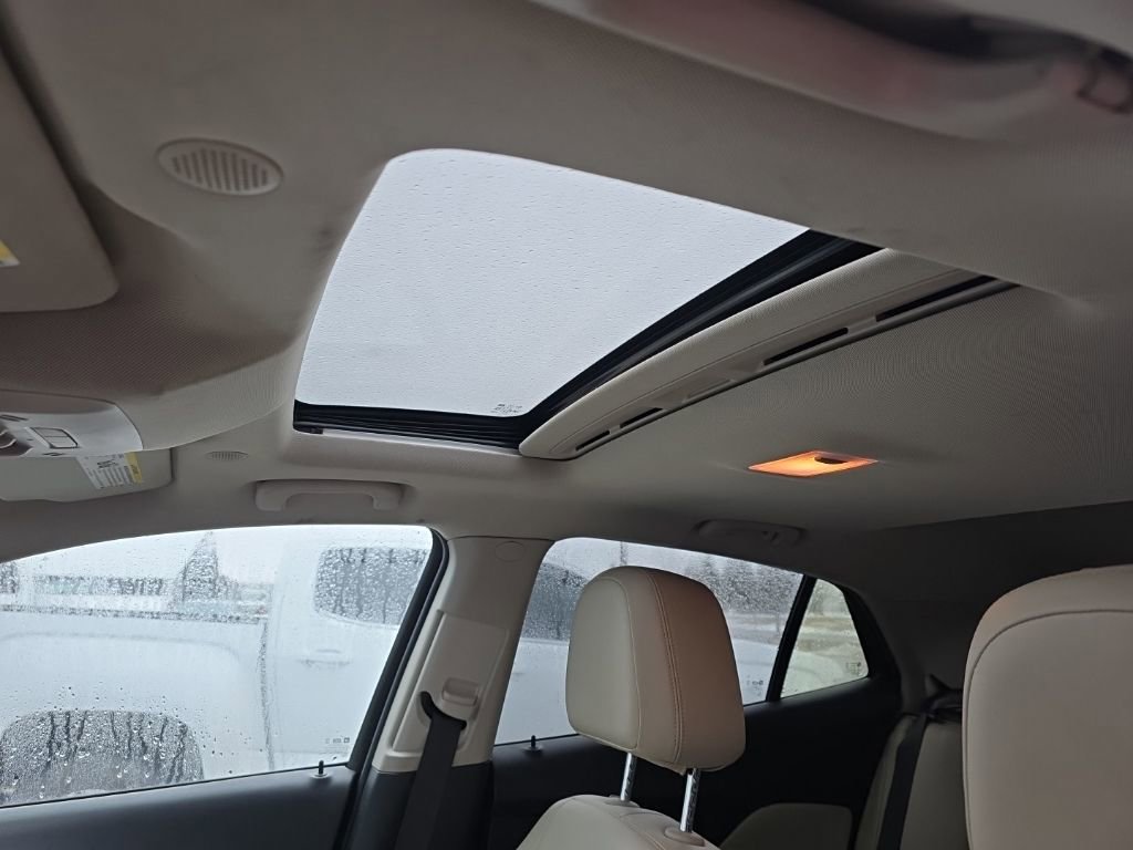 Used 2018 Buick Encore Essence image 7