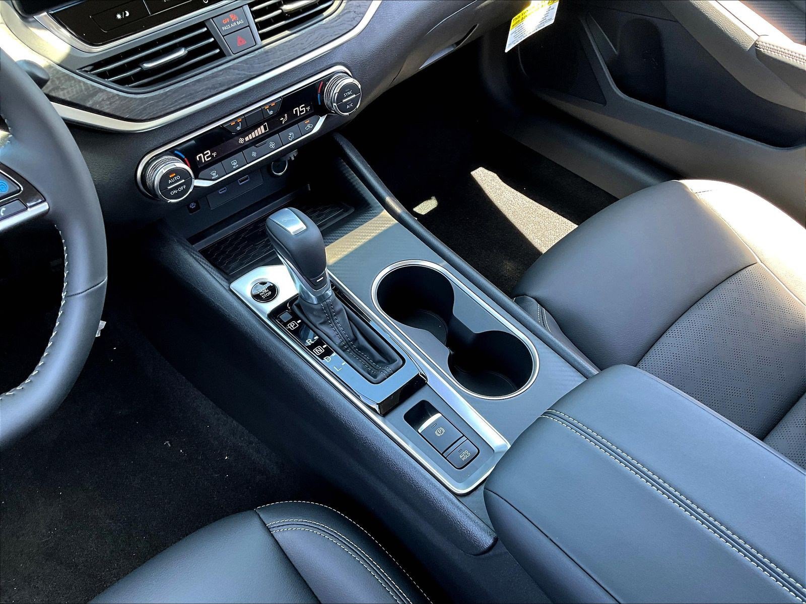 New 2026 Nissan Altima 2.5 SV w/ SV Premium Package FWD image 12
