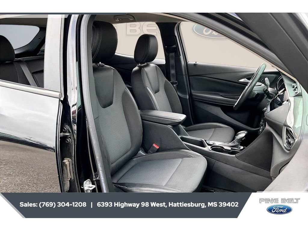 Used 2022 Buick Encore GX Select w/ Advanced Technology Package image 6