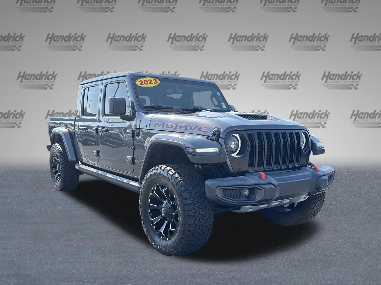 Used 2023 Jeep Gladiator Mojave w/ Trailer Tow Package AWD/4WD video 2
