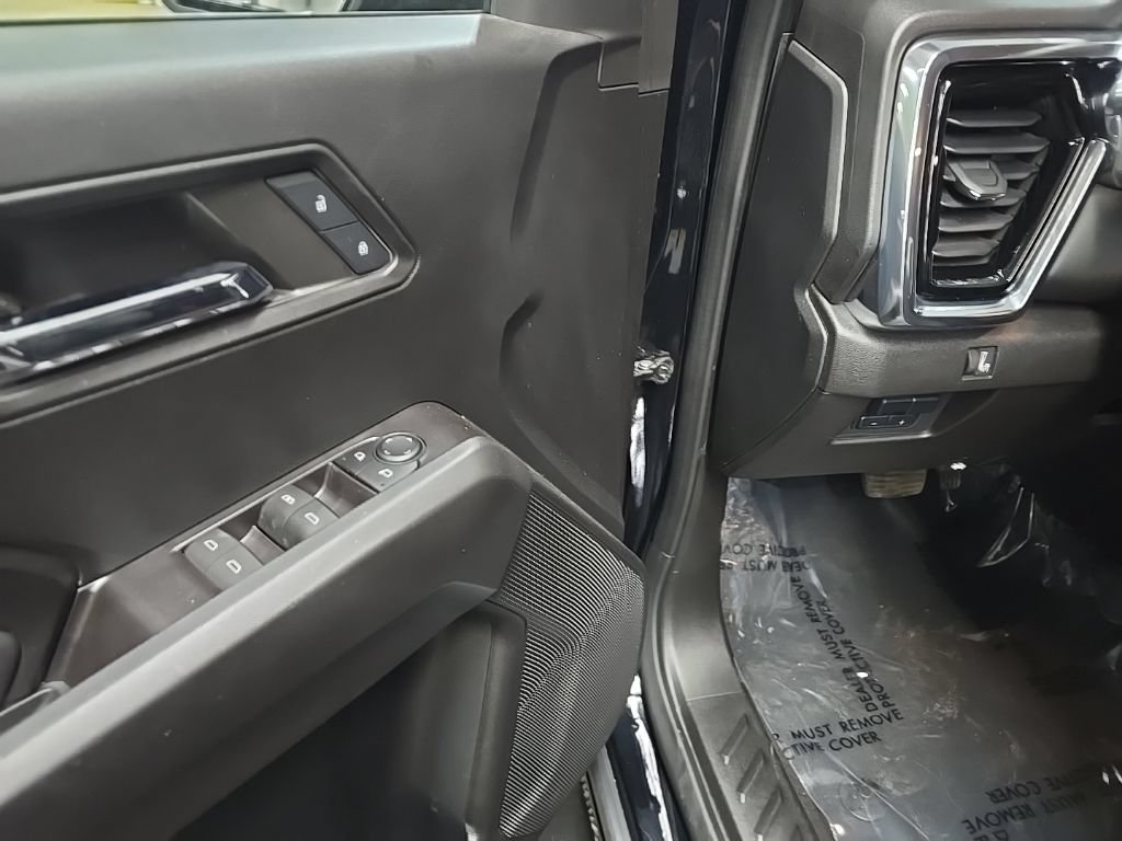 Used 2024 GMC Canyon Elevation w/ Elevation Premium Package RWD image 26
