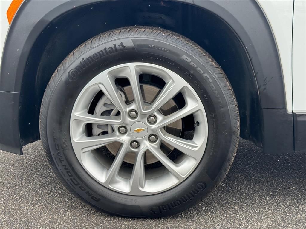 Used 2024 Chevrolet TrailBlazer LS w/ LS Convenience Package image 9