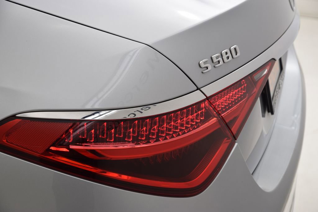Used 2022 Mercedes-Benz S 580 4MATIC Sedan image 13