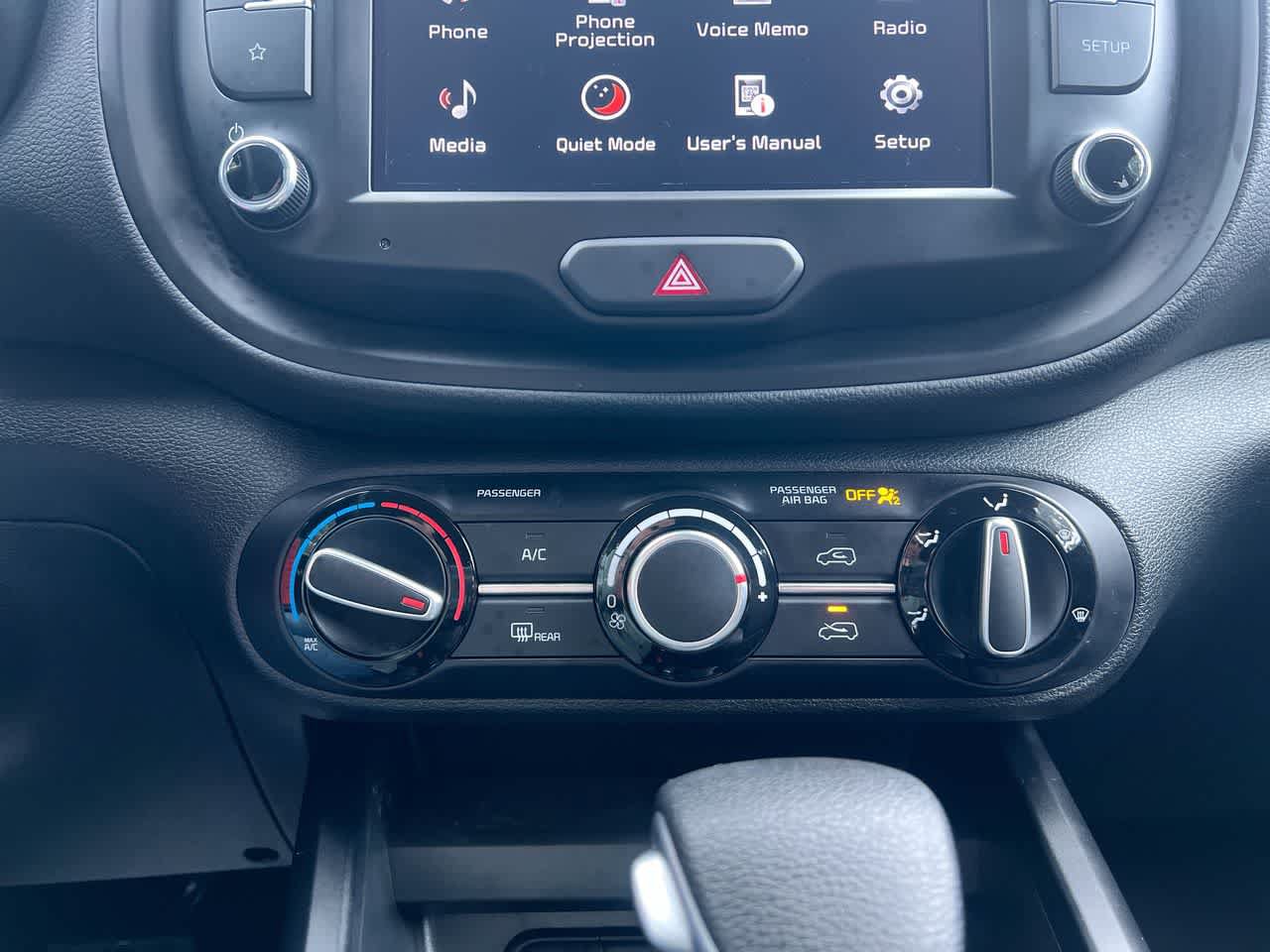 Certified 2025 Kia Soul LX w/ LX Technology Package FWD image 19
