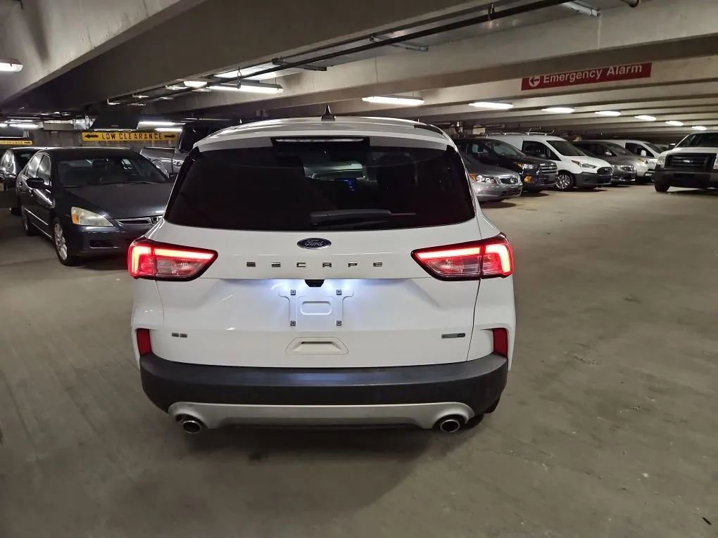 Used 2020 Ford Escape SE AWD/4WD image 8