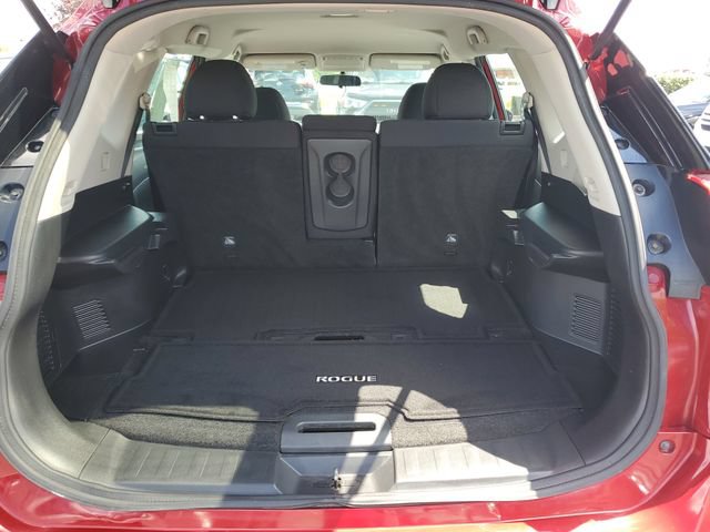 Used 2017 Nissan Rogue S AWD/4WD image 9