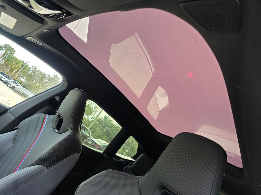 New 2026 BMW iX xDrive60 w/ M Sport Package image 9