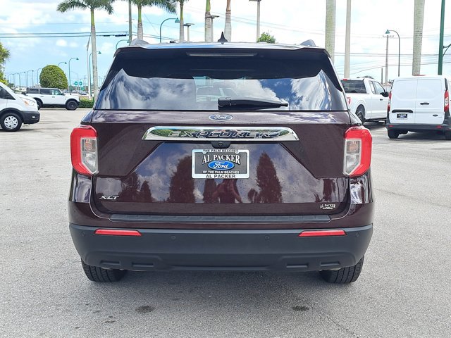 Certified 2022 Ford Explorer XLT image 6