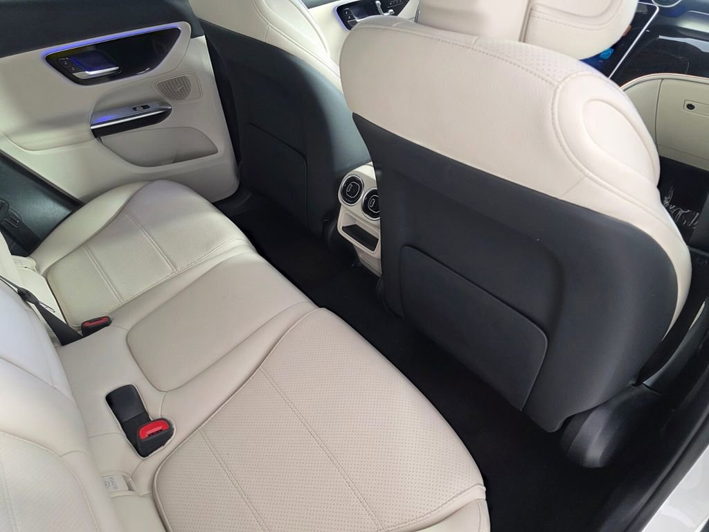 Certified 2025 Mercedes-Benz GLC 300 4MATIC image 25