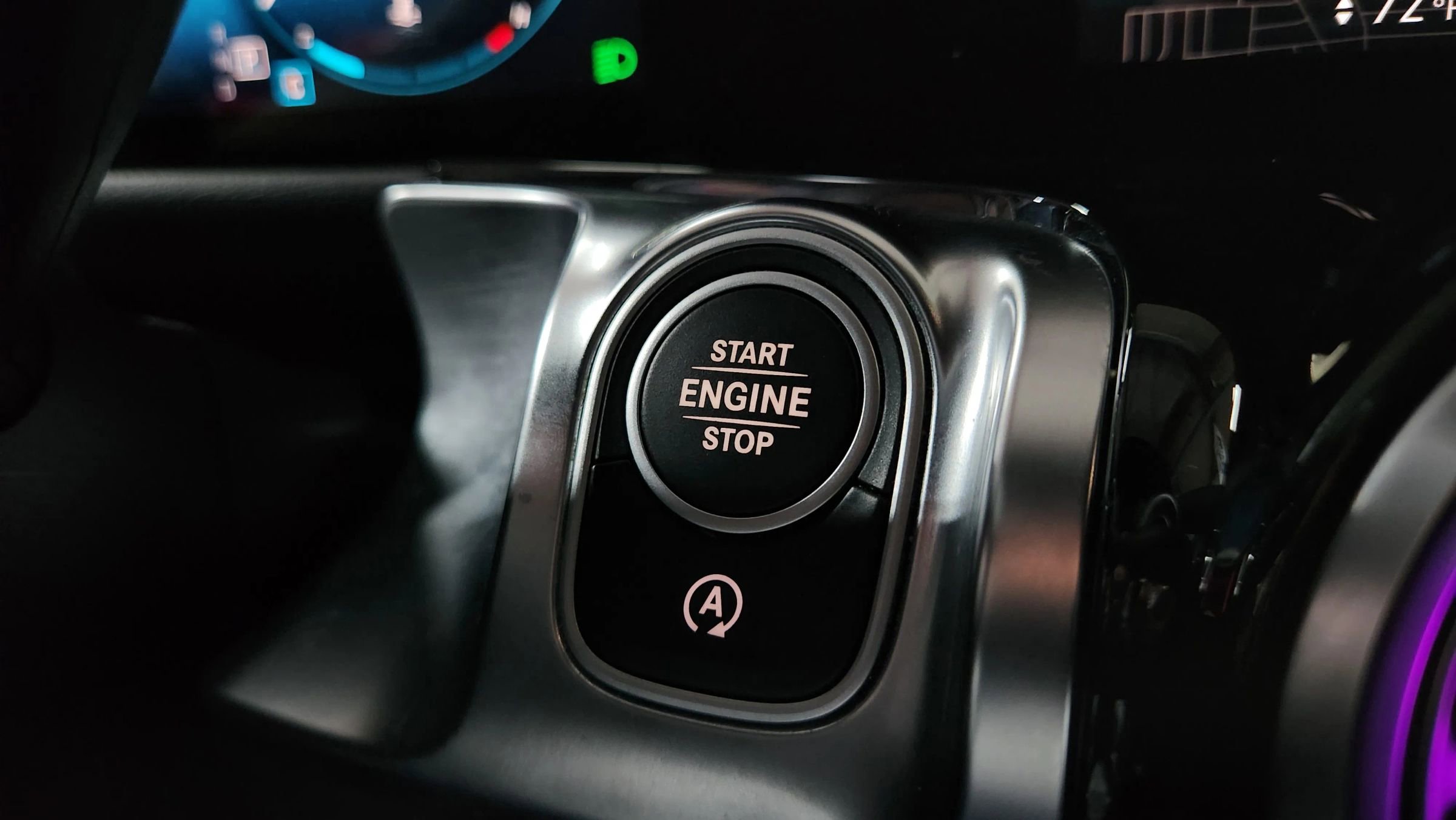 Used 2020 Mercedes-Benz GLB 250 4MATIC w/ Premium Package image 34