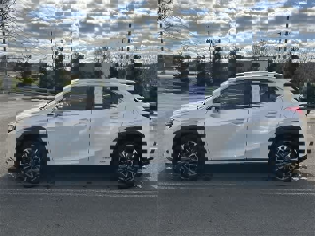 Used 2020 Lexus UX 250h w/ Premium Package image 2