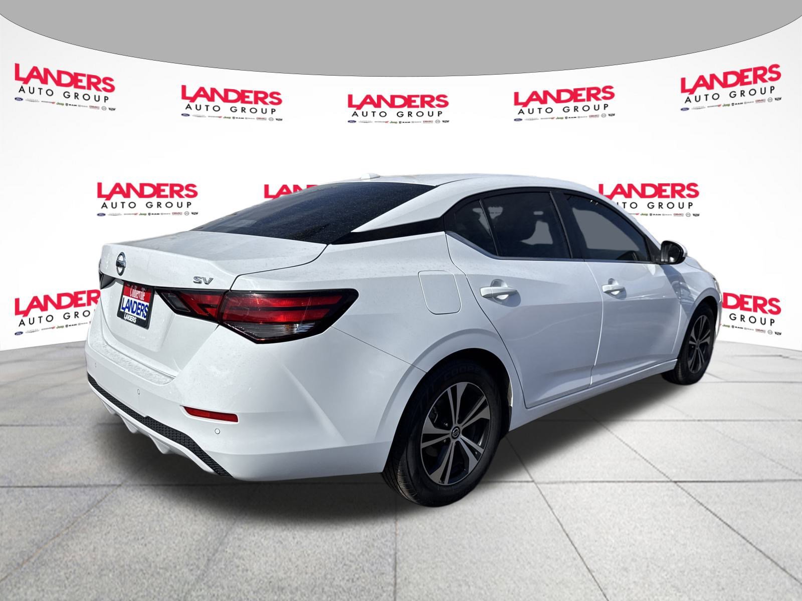 Used 2023 Nissan Sentra SV image 3