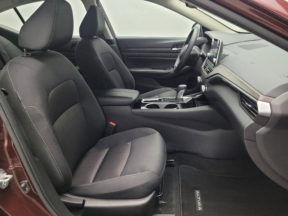 Used 2024 Nissan Altima 2.5 SV image 21